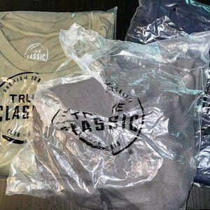 Set of 3 True Classic Men's T-shirts,  Blue, Dark Grey, Green - Size XXL - NEW